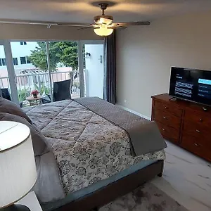 Apartment Harbour Cozy 2 Bedroom, Nassau