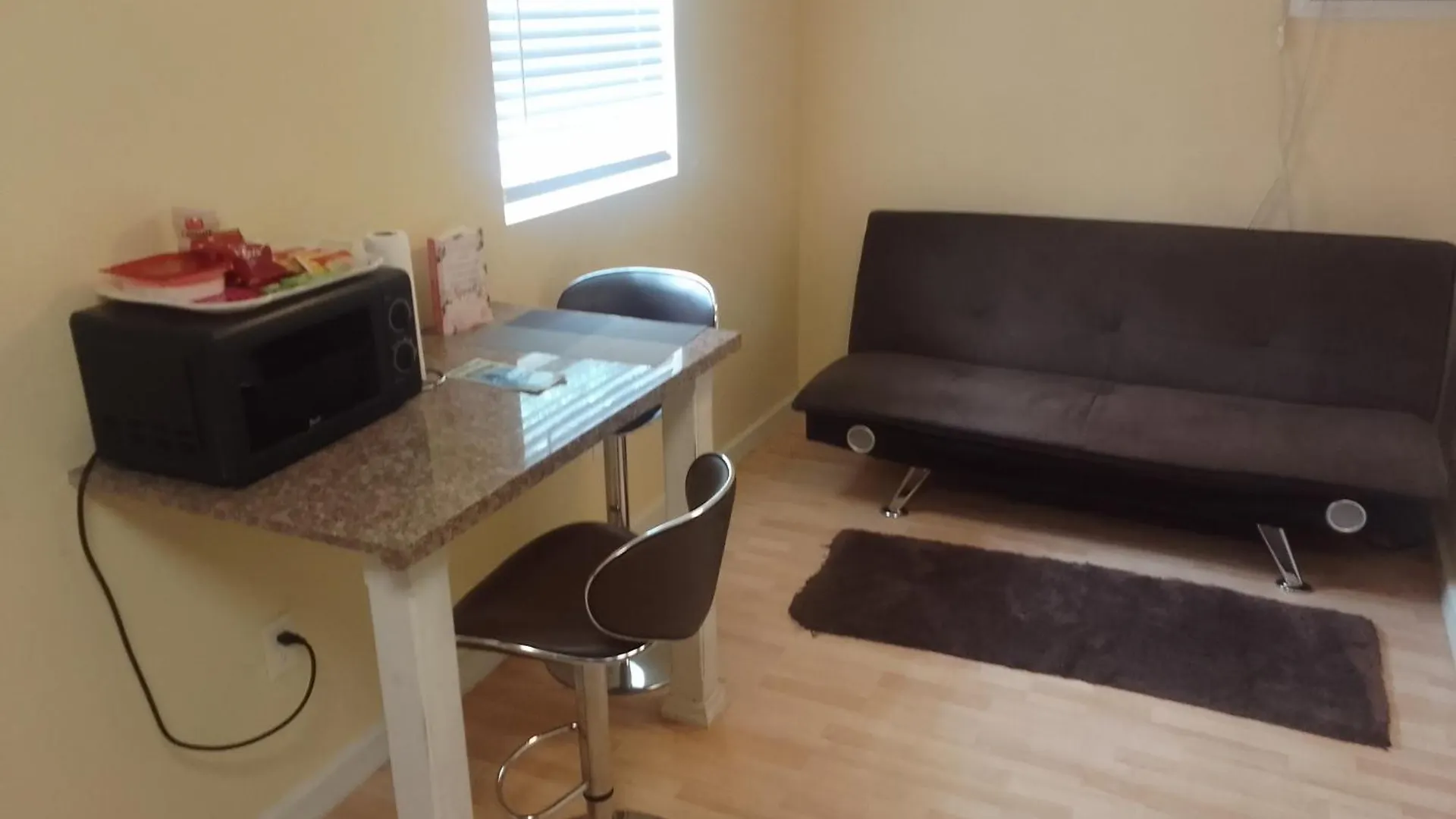 Apartment Smalls Cozy Rest With Dock Alice Town